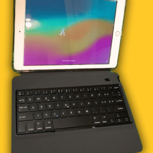 iPad Hülle und Keyboard mit iPad (als Beispiel)